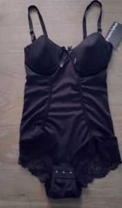 Simply control shape wear Sz M Black